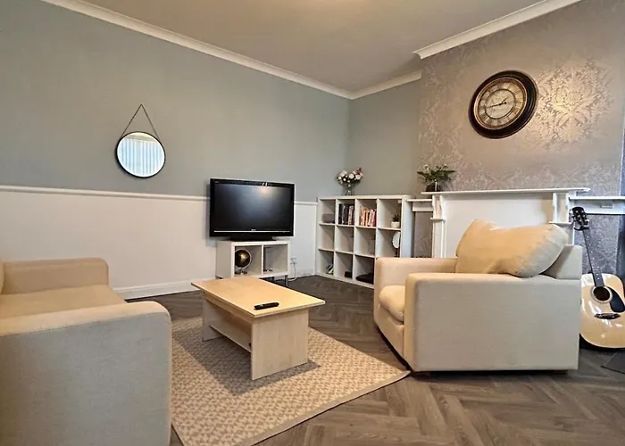 度假居 Straighter - Cosy House - Free Parking - Free Fast Wifi *